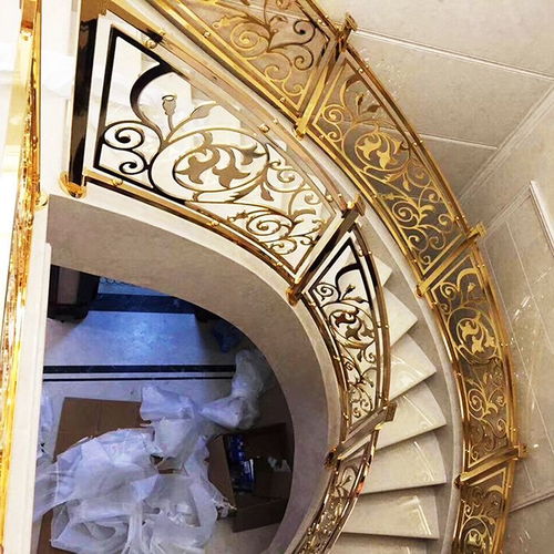 別墅放個(gè)銅樓梯護(hù)欄 瞬間氣場(chǎng)大增